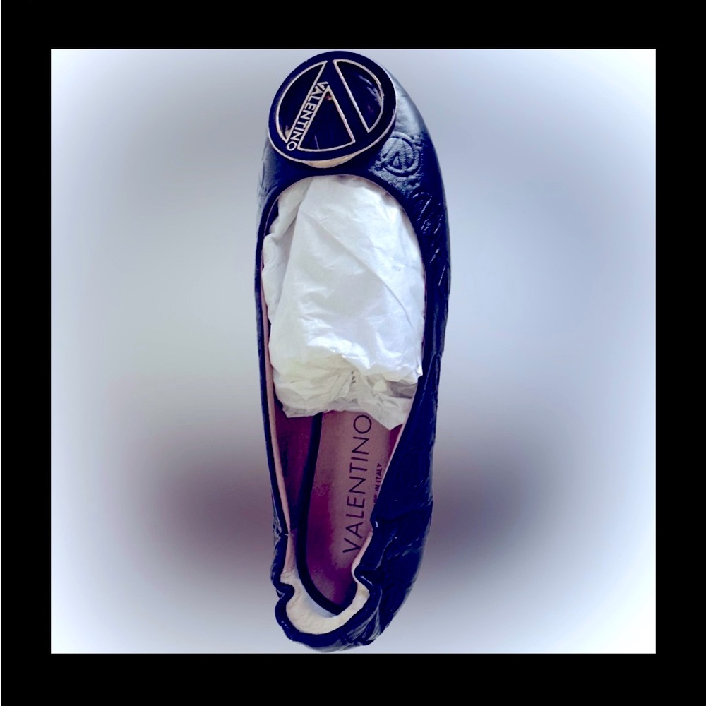 Brand New VALENTINO flats